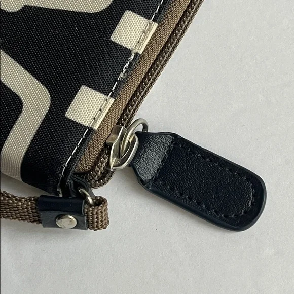 Orla Kiely Target Collab Cars Wallet Wristlet Limited Edition NWOT - Picture 3 of 13